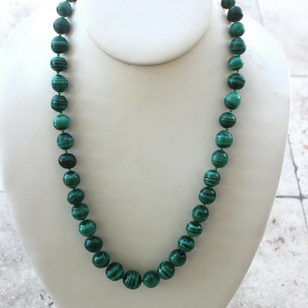 Vintage 24" Natural Green Malachite Stone Graduated 8-15mm Knotted Bead Necklace - Picture 2 of 4